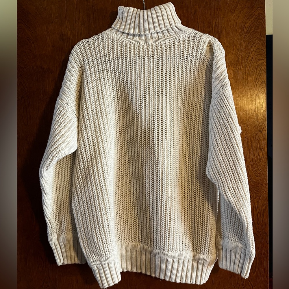 Gap Women’s Turtleneck Knit Sweater